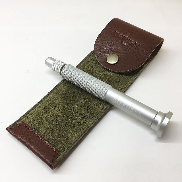 DIFFUSER （ディフューザー） SCREW DRIVER WITH LEATHER CASE レザーケース付スクリュードライバー 「SG1055B」Col.Dark Brown & Khaki（ダークブラウン/カーキ）