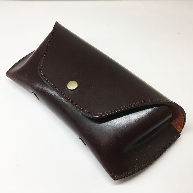 DIFFUSER （ディフューザー） BRIDLE LEATHER EYEWEAR CASE ブライドルレザーレザーメガネケース 「SG1062C」Col.Brown & Dark Red（ブラウン/ダークレッド）