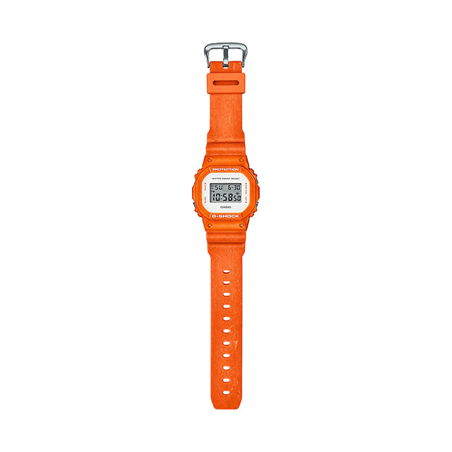 Gショックデジタル　G-SHOCK DW-5600WS-4JF オレンジ　腕時計